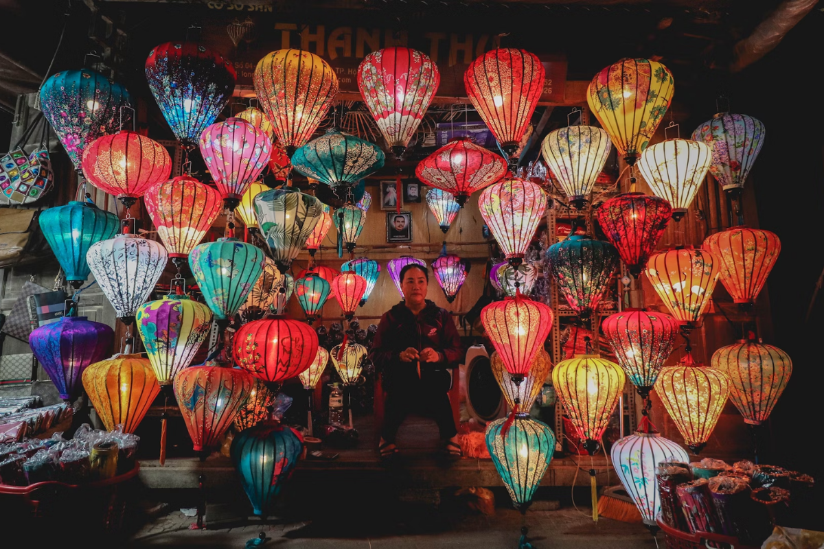 Colorful lanterns lighting up the streets of Hoi An Ancient Town at night